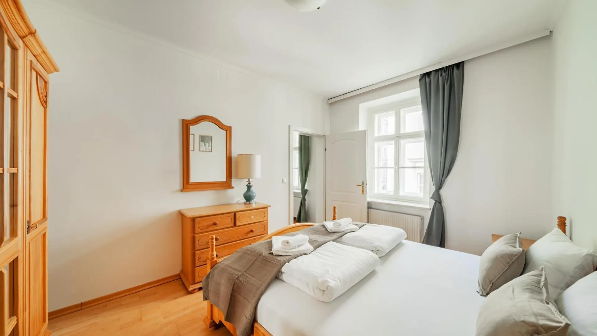 Big Ceasars Volkstheater Close To City Center Viena Apartamento
